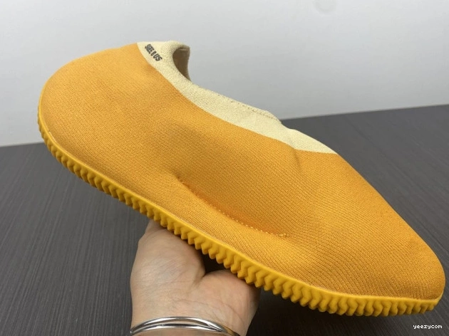 GW5353 Knit Sulfur Yeezy RNR Adidas 0817